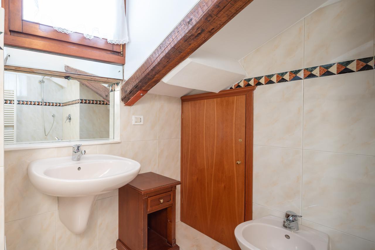Ve.N.I.Ce Cera Angels' Attic Apartment Venesia Bagian luar foto