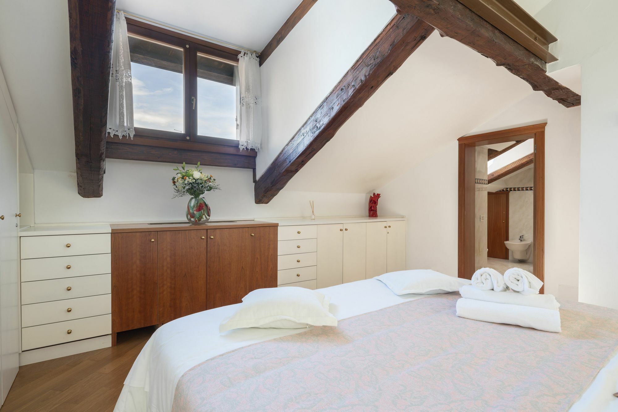 Ve.N.I.Ce Cera Angels' Attic Apartment Venesia Bagian luar foto